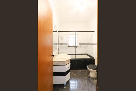 Casa de condomínio para alugar com 280m², 3 quartos e 4 vagas