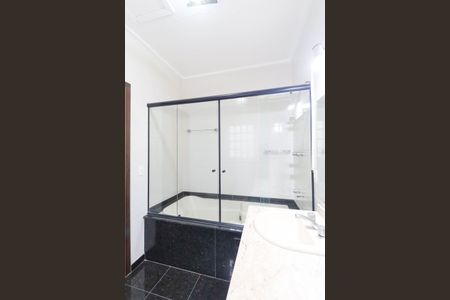 Casa de condomínio para alugar com 280m², 3 quartos e 4 vagas