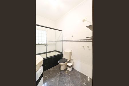 Casa de condomínio para alugar com 280m², 3 quartos e 4 vagas