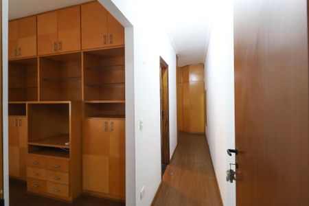Casa de condomínio para alugar com 280m², 3 quartos e 4 vagas
