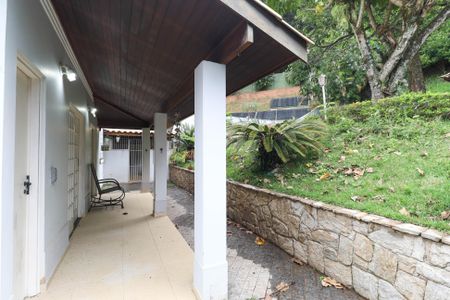 Casa de condomínio para alugar com 280m², 3 quartos e 4 vagas