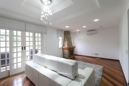 Casa de condomínio para alugar com 280m², 3 quartos e 4 vagas