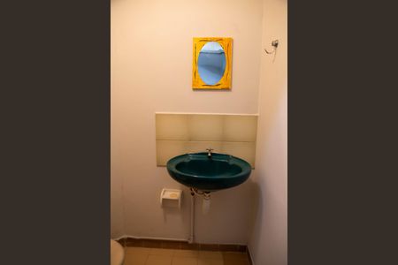 Banheiro de kitnet/studio para alugar com 1 quarto, 20m² em Jaguaré, São Paulo