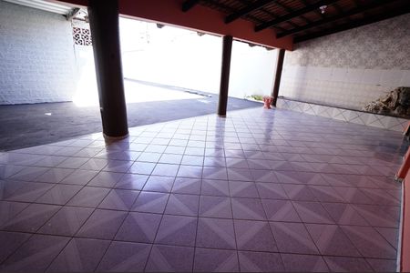 Casa para alugar com 5 quartos, 285m² em Setor Sudoeste, Goiânia