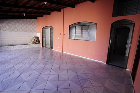 Casa para alugar com 5 quartos, 285m² em Setor Sudoeste, Goiânia