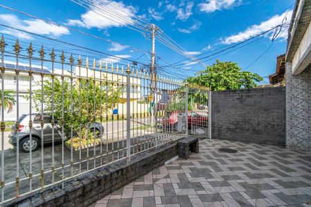 Casa para alugar com 138m², 3 quartos e 5 vagasVaranda da frente