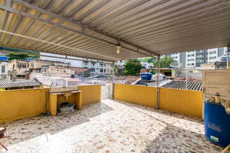 Casa para alugar com 138m², 3 quartos e 5 vagasTerraço