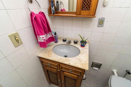 Casa para alugar com 138m², 3 quartos e 5 vagasBanheiro da Suíte