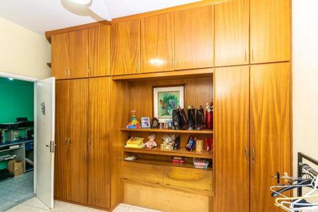 Casa para alugar com 138m², 3 quartos e 5 vagasQuarto 1 Suíte - Armário