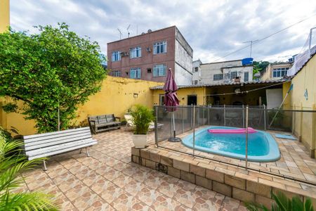 Casa para alugar com 138m², 3 quartos e 5 vagasQuintal