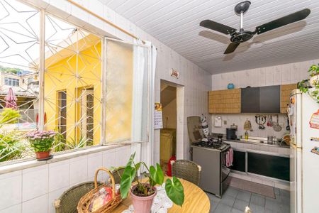 Casa para alugar com 138m², 3 quartos e 5 vagasCozinha