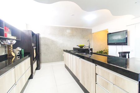 Casa para alugar com 250m², 4 quartos e 2 vagasCozinha
