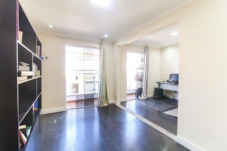 Casa para alugar com 250m², 4 quartos e 2 vagasQuarto 4