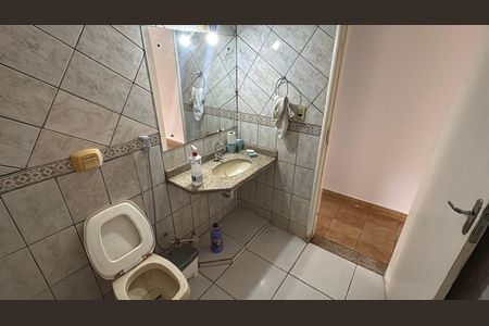 Casa para alugar com 238m², 4 quartos e 4 vagas