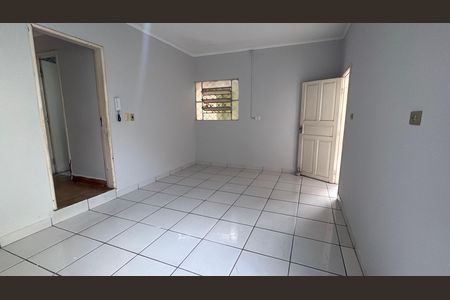 Casa para alugar com 238m², 4 quartos e 4 vagas