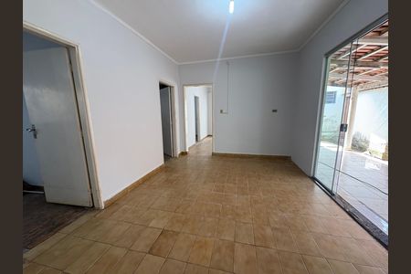 Casa para alugar com 4 quartos, 238m² em Setor Bueno, Goiânia