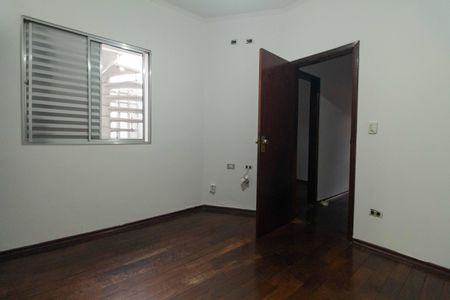 Casa para alugar com 220m², 4 quartos e 2 vagasSuíte