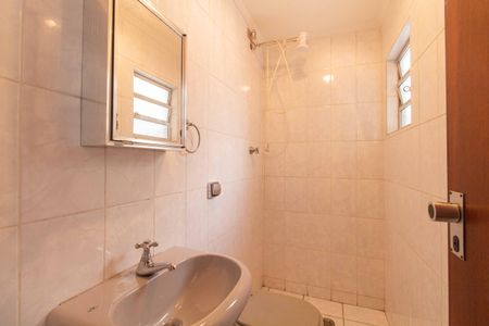 Casa para alugar com 220m², 4 quartos e 2 vagasBanheiro 2