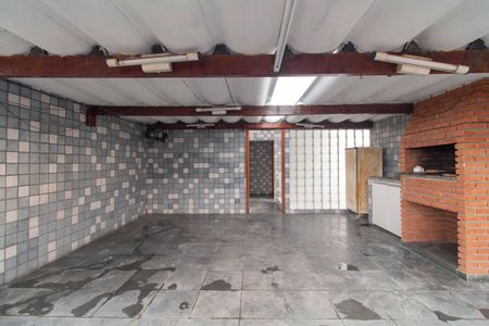 Casa para alugar com 220m², 4 quartos e 2 vagasÁrea comum