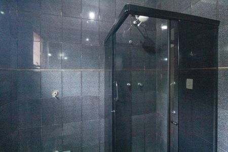 Casa para alugar com 220m², 4 quartos e 2 vagasBanheiro