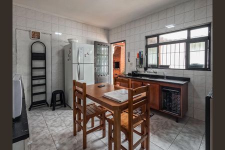 Casa à venda com 120m², 4 quartos e 2 vagas