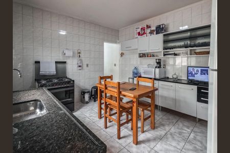 Casa à venda com 120m², 4 quartos e 2 vagas