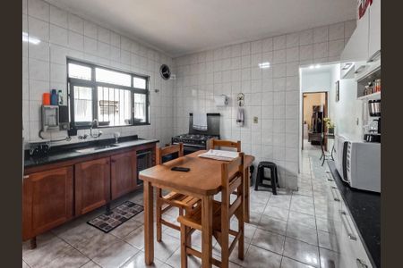 Casa à venda com 120m², 4 quartos e 2 vagas