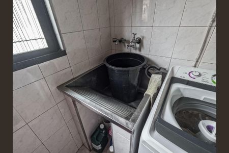 Casa à venda com 120m², 4 quartos e 2 vagas