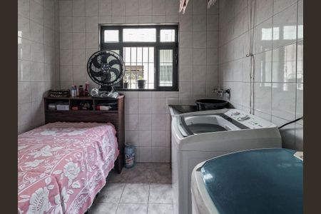 Casa à venda com 120m², 4 quartos e 2 vagas