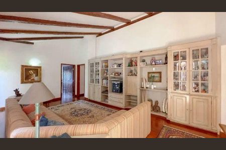 Casa à venda com 5 quartos, 900m² em Alphaville Residencial Zero, Barueri