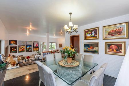 Casa à venda com 4 quartos, 552m² em Alphaville Residencial Um, Barueri