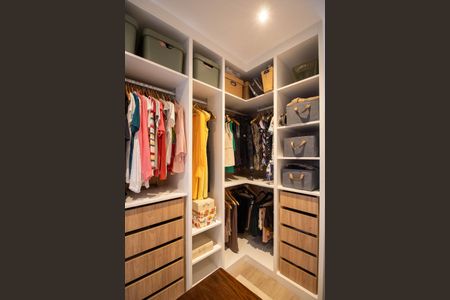 Apartamento à venda com 133m², 3 quartos e 2 vagasCloset Suíte 3