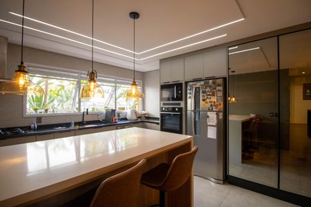 Apartamento à venda com 133m², 3 quartos e 2 vagasCozinha 