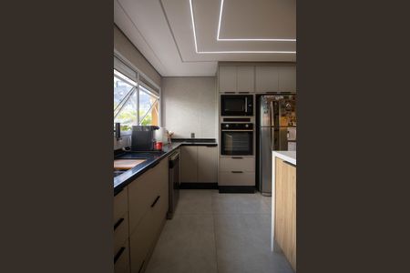 Apartamento à venda com 133m², 3 quartos e 2 vagasCozinha - Armários