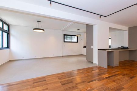 Apartamento para alugar com 3 quartos, 215m² em Jardim Paulista, São Paulo