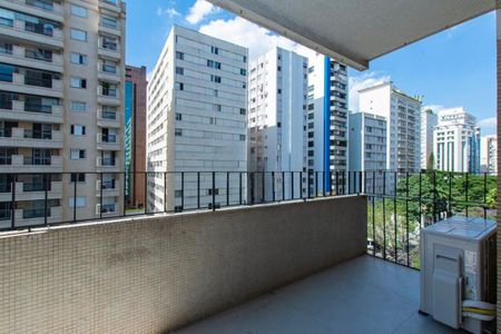 Apartamento para alugar com 215m², 3 quartos e 2 vagas