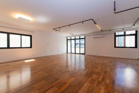 Apartamento para alugar com 3 quartos, 215m² em Jardim Paulista, São Paulo