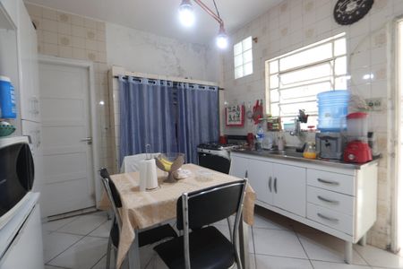 Casa à venda com 125m², 4 quartos e 2 vagasCozinha