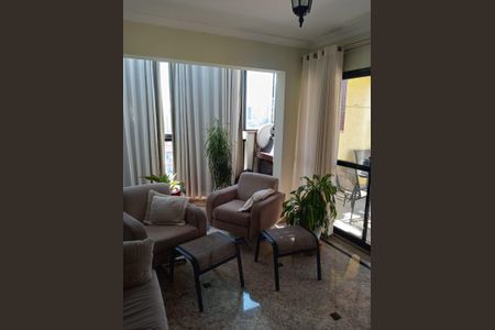 Apartamento para alugar com 3 quartos, 210m² em Vila Monumento, São Paulo