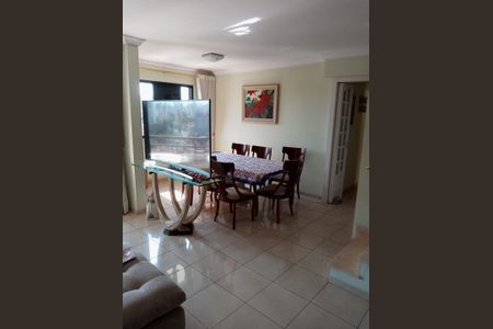 Apartamento para alugar com 3 quartos, 210m² em Vila Monumento, São Paulo