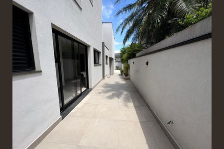 Casa à venda com 4 quartos, 430m² em Alphaville Residencial Dois, Barueri