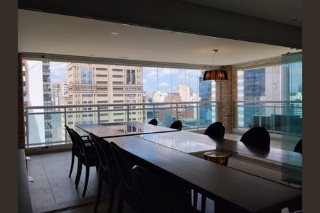 Apartamento para alugar com 3 quartos, 160m² em Itaim Bibi, São Paulo