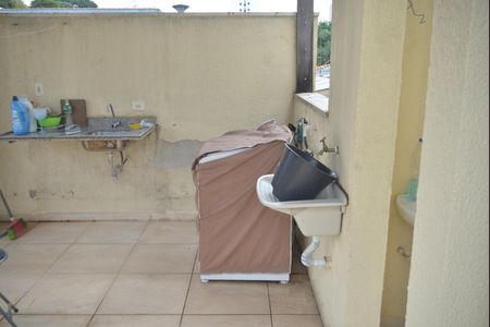 Apartamento à venda com 80m², 2 quartos e 1 vagaAera de Serviço