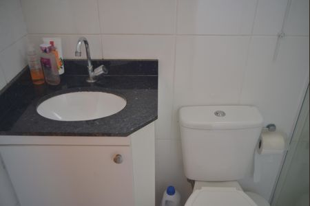 Apartamento à venda com 80m², 2 quartos e 1 vagaBanheiro Social