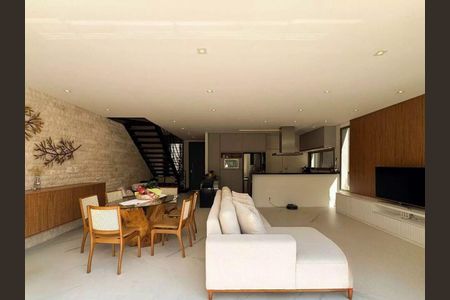 Casa à venda com 3 quartos, 200m² em Residencial Tambore III, Santana de Parnaíba