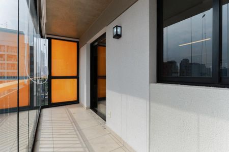 Studio para alugar com 63m², 1 quarto e 1 vaga Studio para alugar com 63m², 1 quarto e 1 vagaVaranda