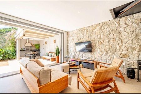 Casa à venda com 3 quartos, 200m² em Residencial Tambore III, Santana de Parnaíba