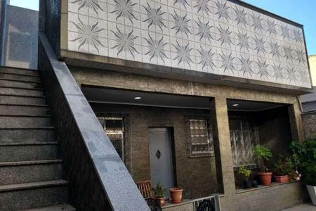 Casa à venda com 441m², 3 quartos e 4 vagas