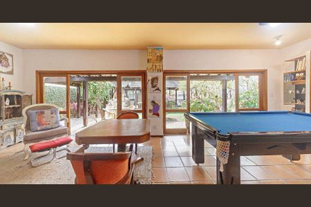 Casa à venda com 3 quartos, 250m² em Alphaville, Santana de Parnaíba