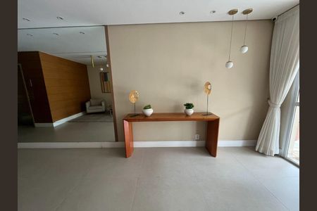 Apartamento à venda com 3 quartos, 107m² em Vila Lucia Elvira, São Paulo